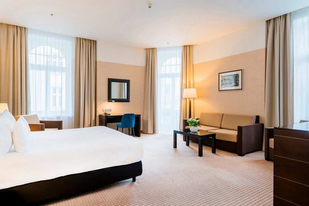 executive-room-1-1024×683