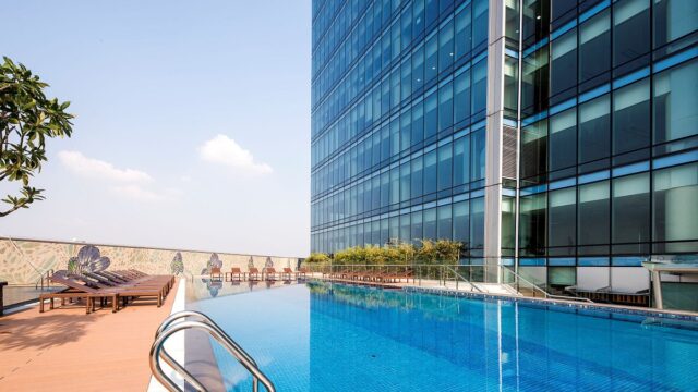 outdoor-pool-4