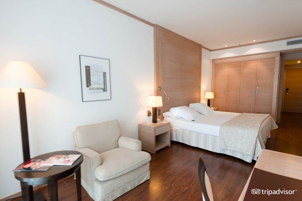 premium-room-v8829265-1024×683
