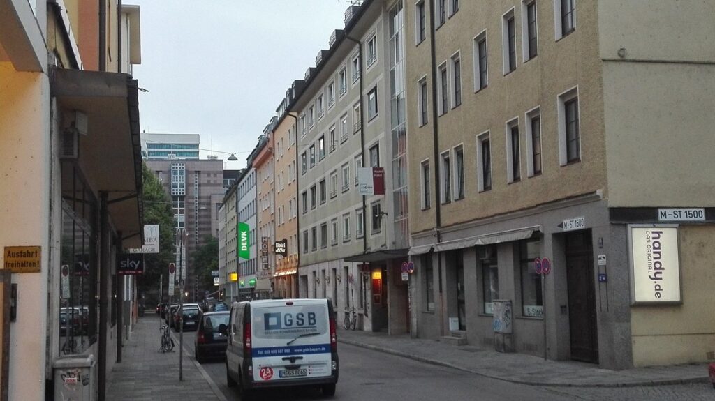 the-4you-hostel-hotel (1)