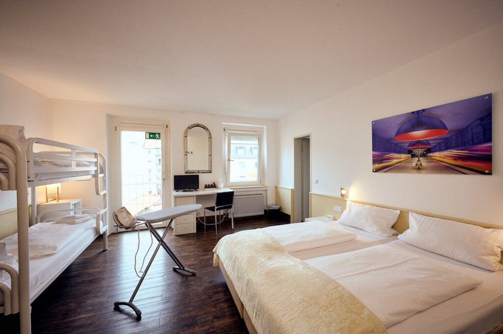 the-4you-hostel-hotel-3-1024×681